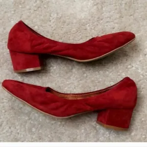 JEFFERY CAMPBELL Maroon Stretch Round Toe  Block Heels Size 10