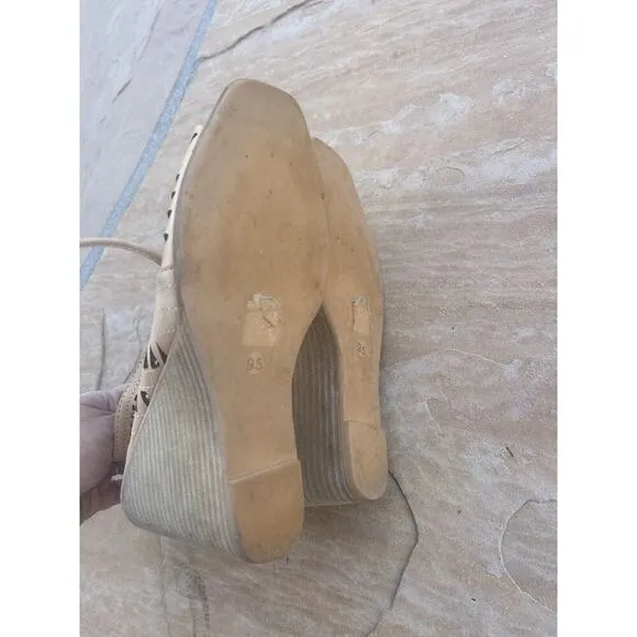 Jeffrey Campbell Beige lace up Wedge Open Toe Heels Size Sz 9.5 BZ