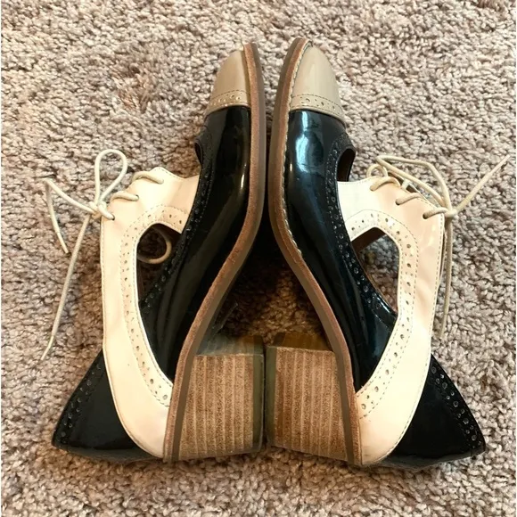 Jeffrey Campbell Retro Vintage Inspired Patent Leather Oxford Heels Black 6.5