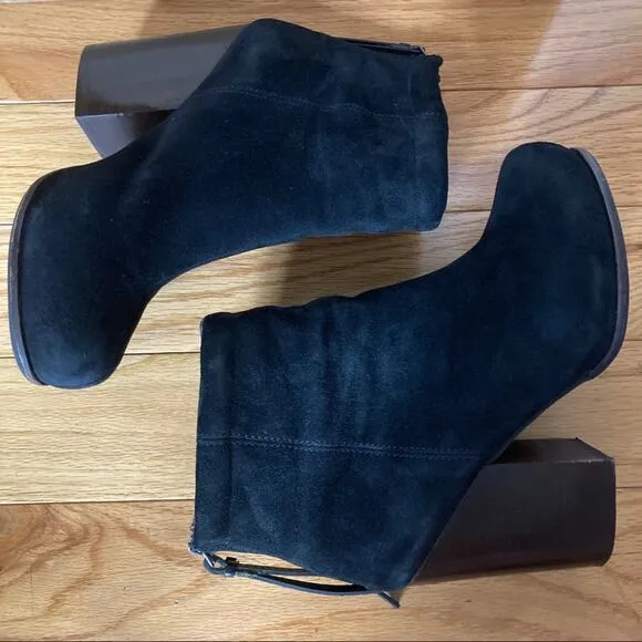 Jeffrey Campbell Rumble Booties Black Suede Ankle Block Heel size 8