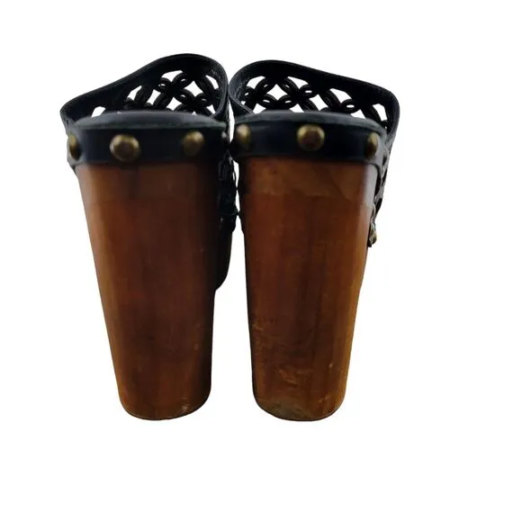 Jeffrey Campbell Woodies Platform Heel Clogs Womens Size 6 Black Leather Studded