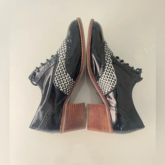Jeffrey  Campell Oxford Lace UP Block Heels