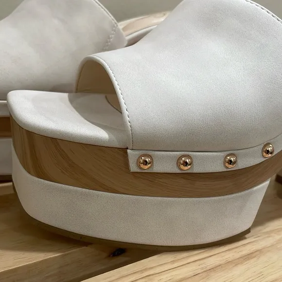 Jessica Simpson ivory nubuck 7.5 8 clogs CHARLETE mule square toe pad new inbox