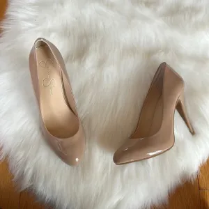 Jessica Simpson round toe nude heels