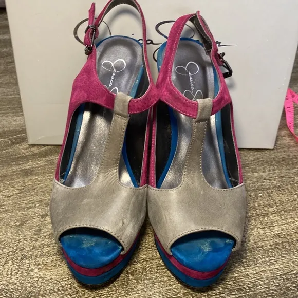 Jessica Simpson’s also cranberry heels open toe