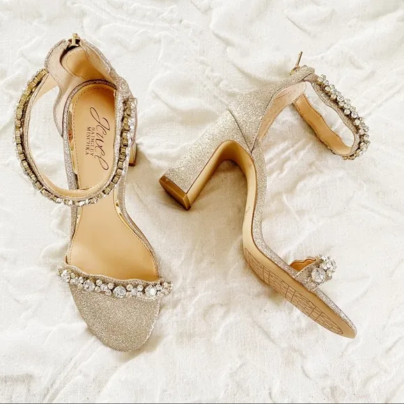 Jewel Badgley Mischka Odessa Crystal Adorned Block Heel New $119