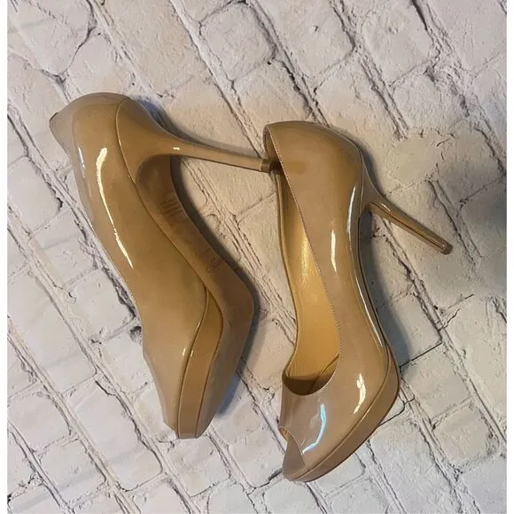 Jimmy Choo Sz 40.5 Open Toe Pump Heels Tan Patent Leather Classic Iconic Formal