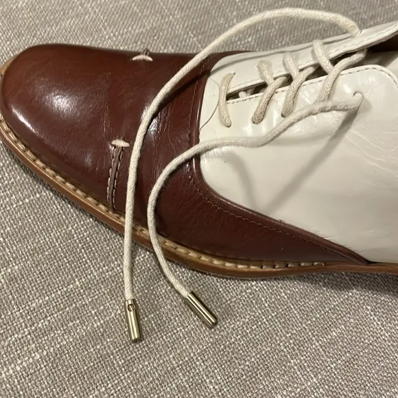 Joan &amp; David Vintage Look Preppy Women’s Oxfords 1920s Style Two-Toned S…