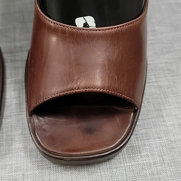 Joan Helpern VTG Brown Leather Peep Toe block heels  Italy Women's Shoes SZ 6M