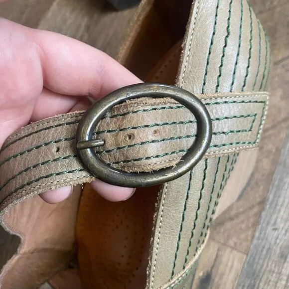 John Fluevog Maryjane Heels Gray Beige Retro Buckle Square Toe Block Heel Wooden
