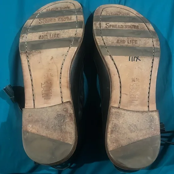 John Fluevog River Acre Sandal Leather Cutout Black Size 10.5