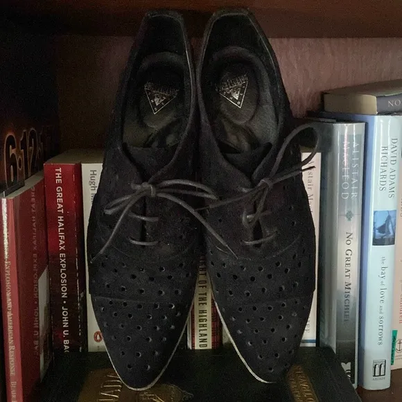 John Fluevog Shoes Immortal Perfection AUDREY Oxfords Black Suede Women's Size 9