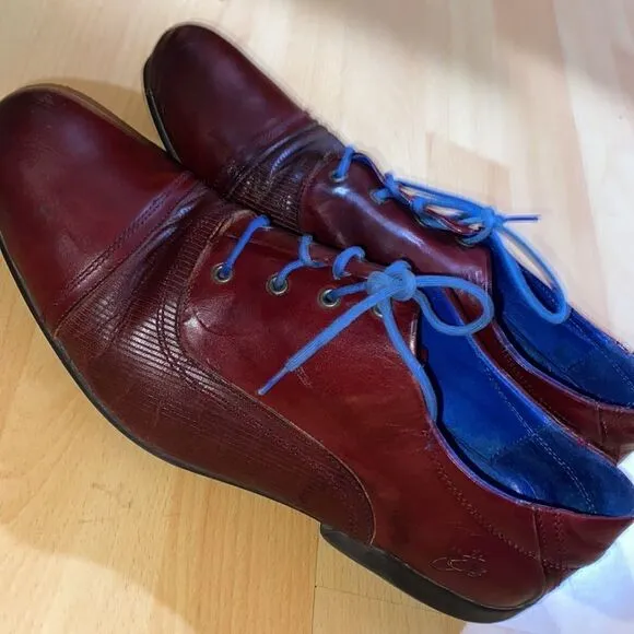 John Fluevog Men’s Leather Burgundy with Blue Accent Laces Oxford Shoes size 9