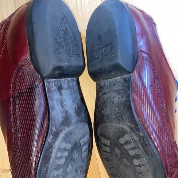 John Fluevog Men’s Leather Burgundy with Blue Accent Laces Oxford Shoes size 9