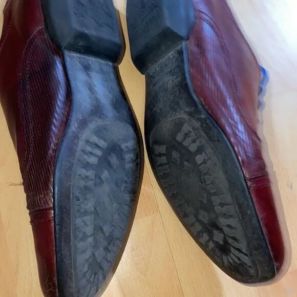 John Fluevog Men’s Leather Burgundy with Blue Accent Laces Oxford Shoes size 9