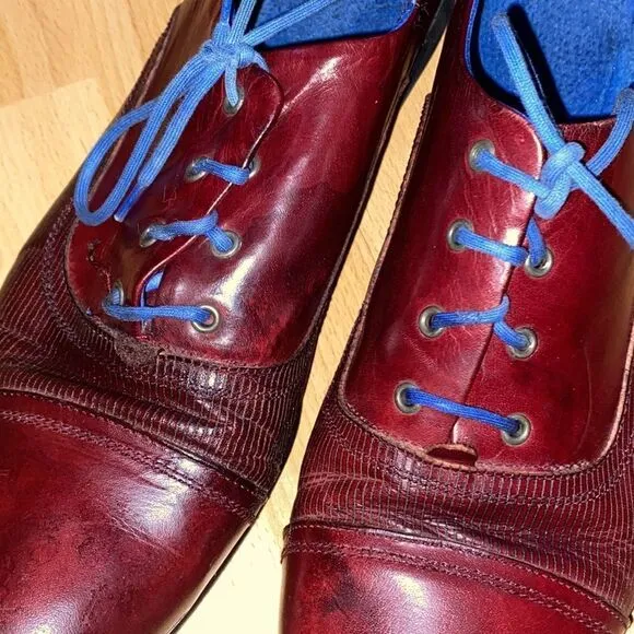 John Fluevog Men’s Leather Burgundy with Blue Accent Laces Oxford Shoes size 9