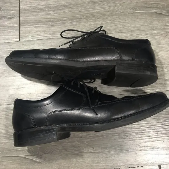 Johnston &amp; Murphy size 12.5 Waterproof Black Leathet Stanton Lace Oxfords