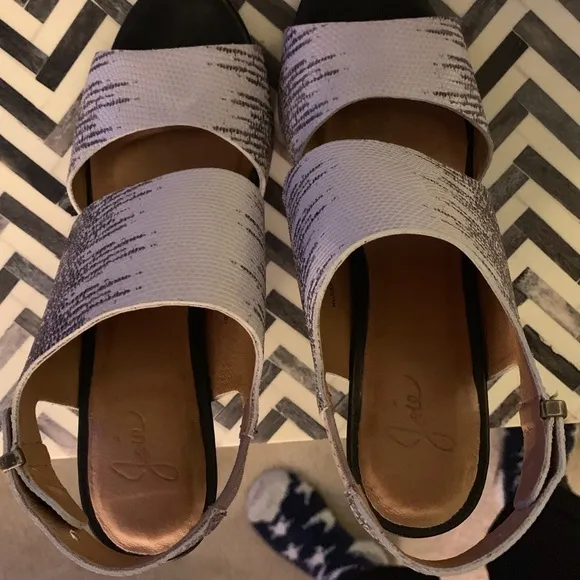 Joie Adrianna Soft Napipen Leather Wedge Sandal