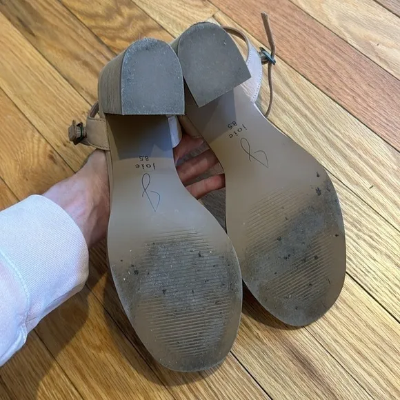 Joie Beige Block Heels Size 8.5 Adjustable Buckle Strap Leather Open Toe Cushion