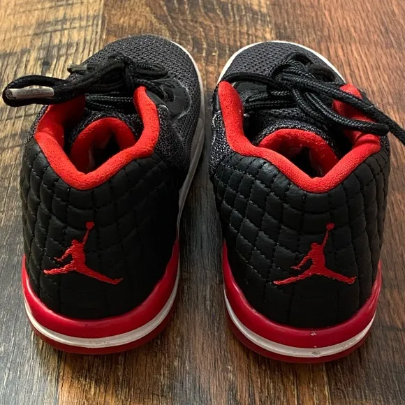 Jordan Academy 11C youth black red white basketball shoes