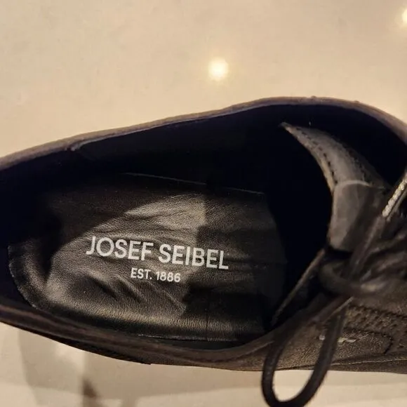 Josef Seibel Women's Sienna 12 Leather Oxfords. Size 42
