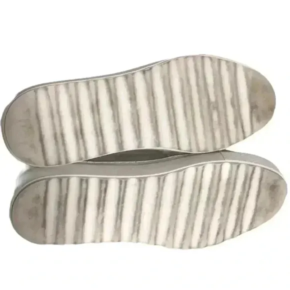 J/Slides NYC Attire Gray Suede Slide On Size 7.5