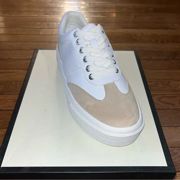 J/Slides NYC Gable Lace Up Sneakers White &amp; Sand Faux Suede Women’s Size 9