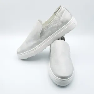 J/Slides Perrie Slip On Shoes Size 8.5 Silver