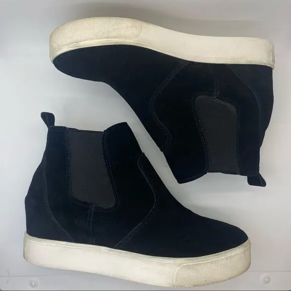 J/SLIDES Sami Suede Platform Booties