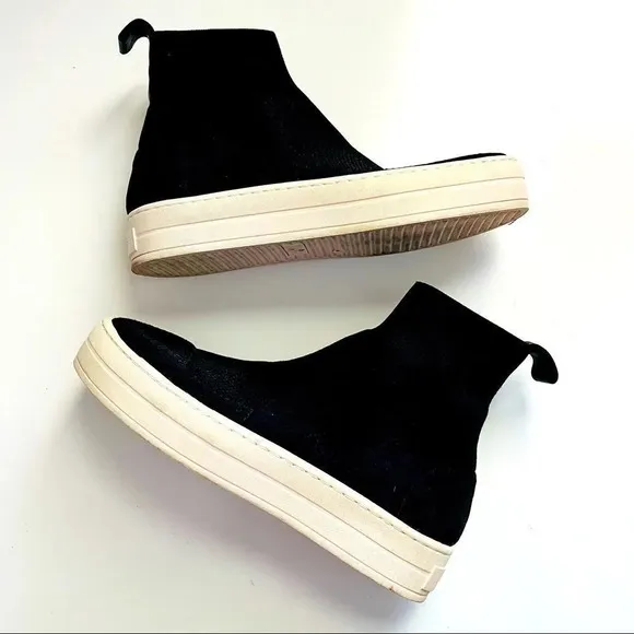 J/Slides Women’s Heroe Platform High Top Sneakers