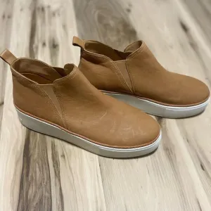 💛 J/Slides Mika Sneakers