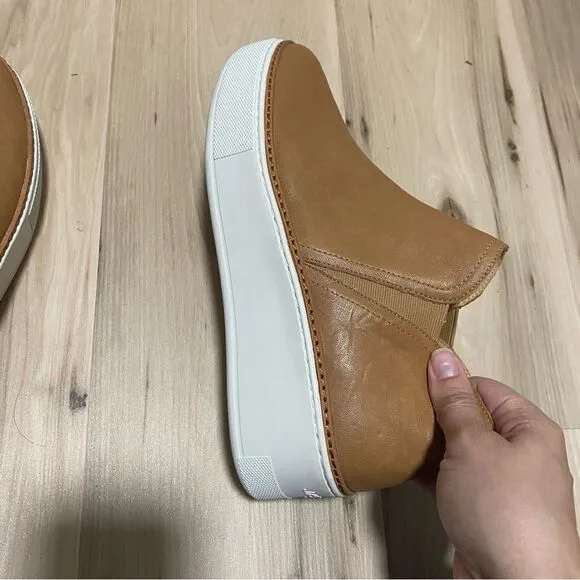 💛 J/Slides Mika Sneakers
