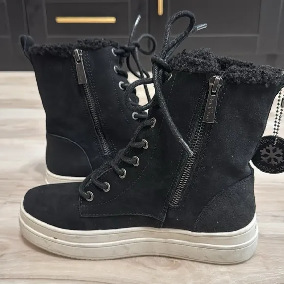 J/SlidesTORRIE WATERPROOF LACE UP BOOT