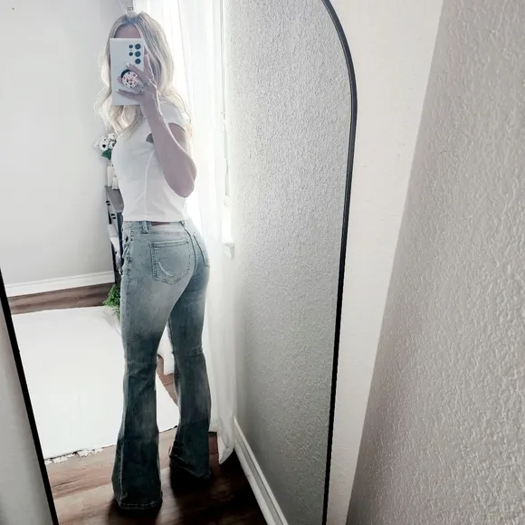 Judy Blue Mid Rise Vintage Light Wash Flare Jeans Classic Retro Various NEW