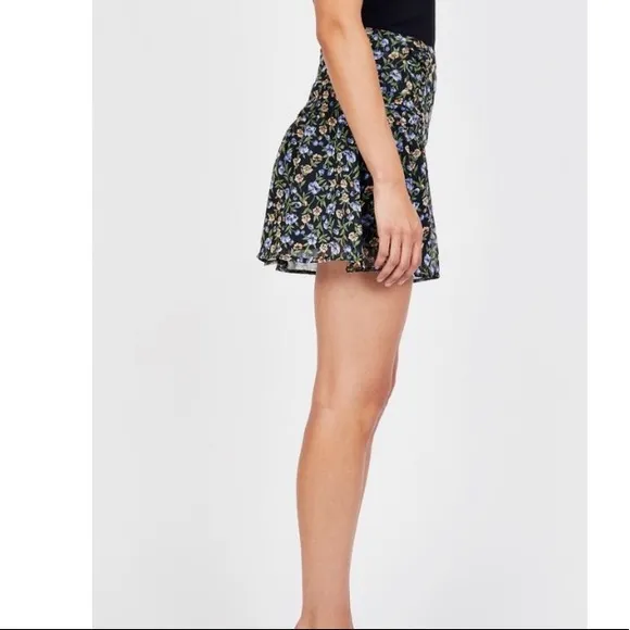 Julep &amp; Petals Floral Mini Skirt