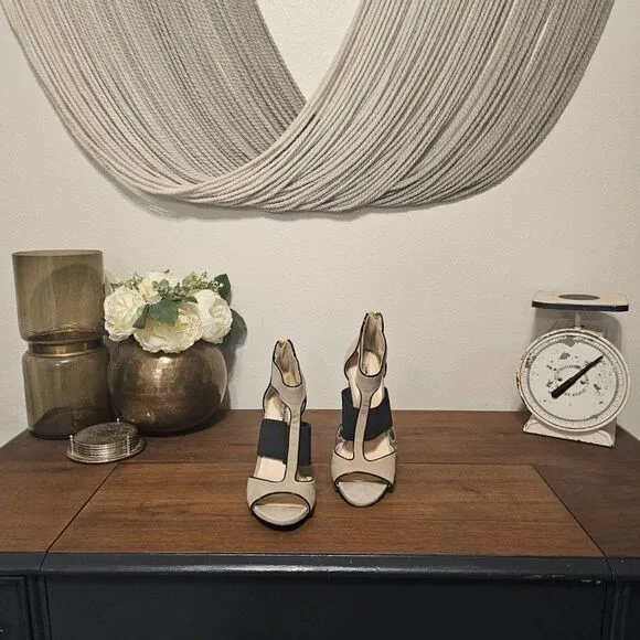Karl Lagerfeld Paris &quot;Rosalie&quot; Open Toe Heels Sz 7.5