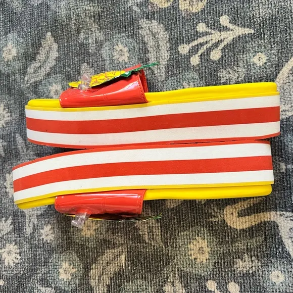 KATE SPADE NEW YORK Limoncello Pineapple Flatform Slides