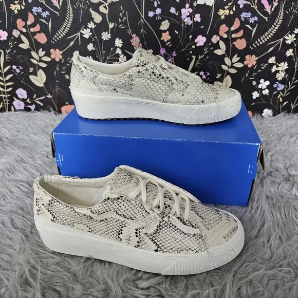 KEDS | NIB Remi Leather Slip On Cream Snake Print Size 7