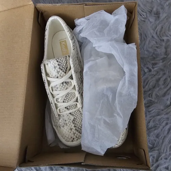 KEDS | NIB Remi Leather Slip On Cream Snake Print Size 7