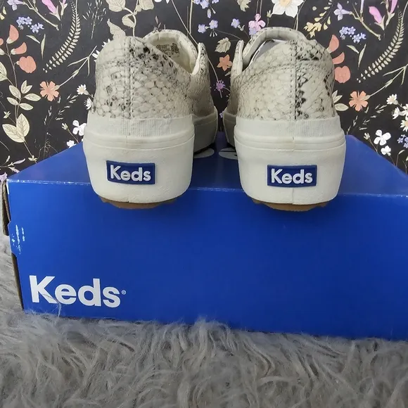 KEDS | NIB Remi Leather Slip On Cream Snake Print Size 7