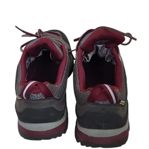 KEEN Aphlex Low Waterproof Hiking Shoes Women