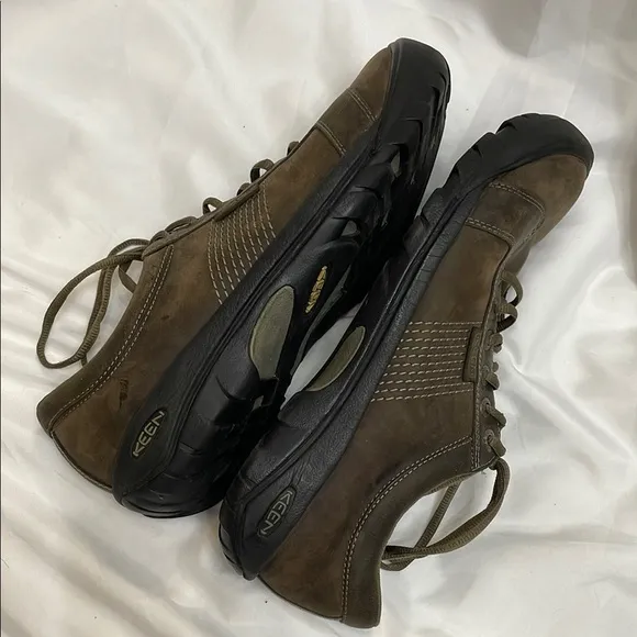 Keen Comfortable Brown Leather Quality Oxfords w/ Supportive Rubber Soles, 12