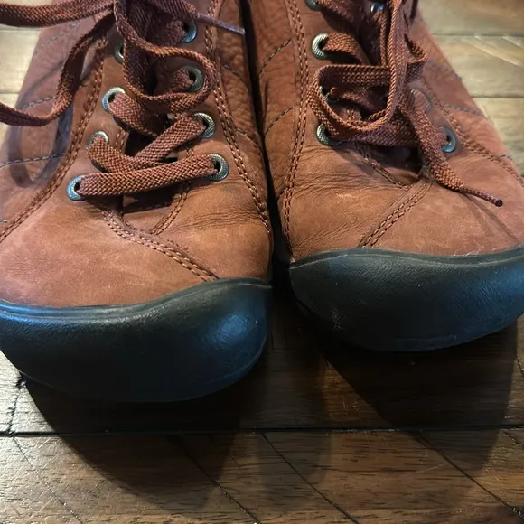 Keen Presidio Burnt Henna Leather Hiking Shoes 6.5