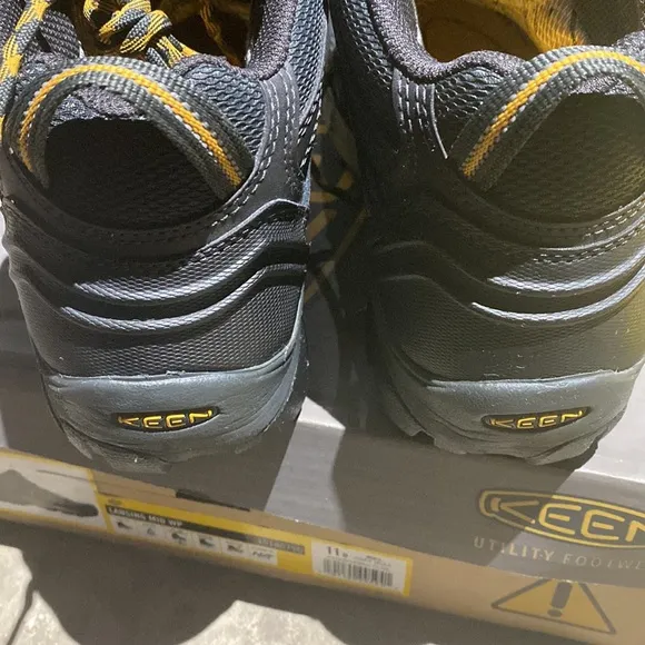 KEEN Utility Men's Lansing Mid Steel Toe Waterproof Work Boot 🥾