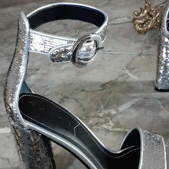 Kendall &amp; Kylie heels