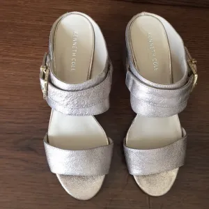 Kenneth Cole heels