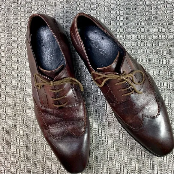 Kenneth Cole Leather Wingtip Oxford, Brown 12, EUC