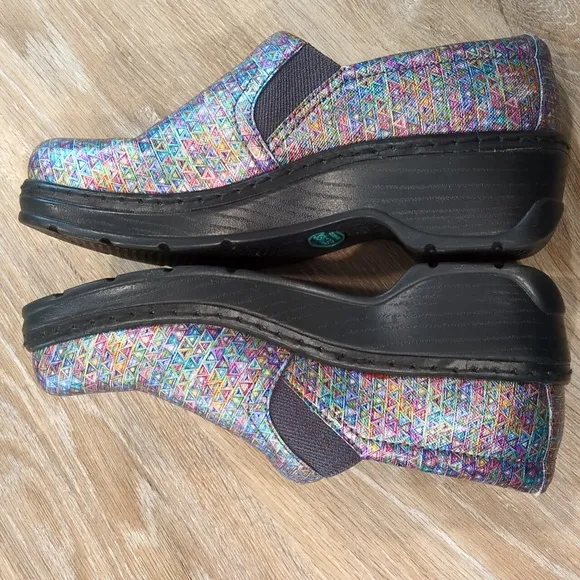 Kloge Footwear Colorful Women's Slip-On Shoes size 8 M
