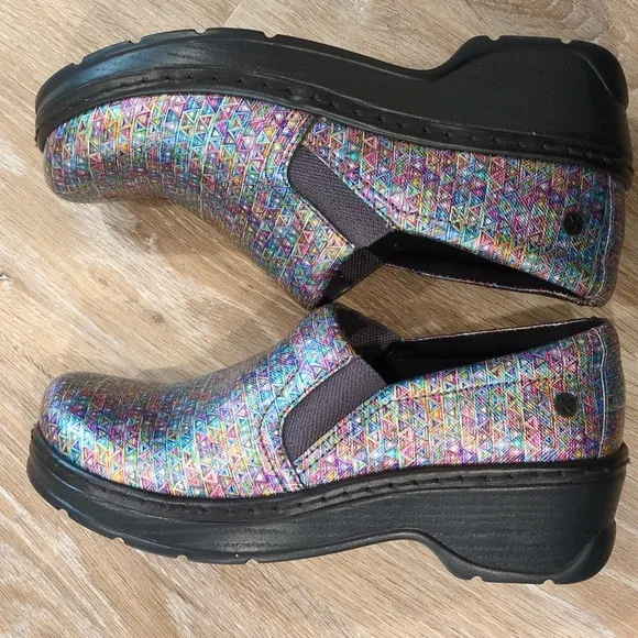 Kloge Footwear Colorful Women's Slip-On Shoes size 8 M