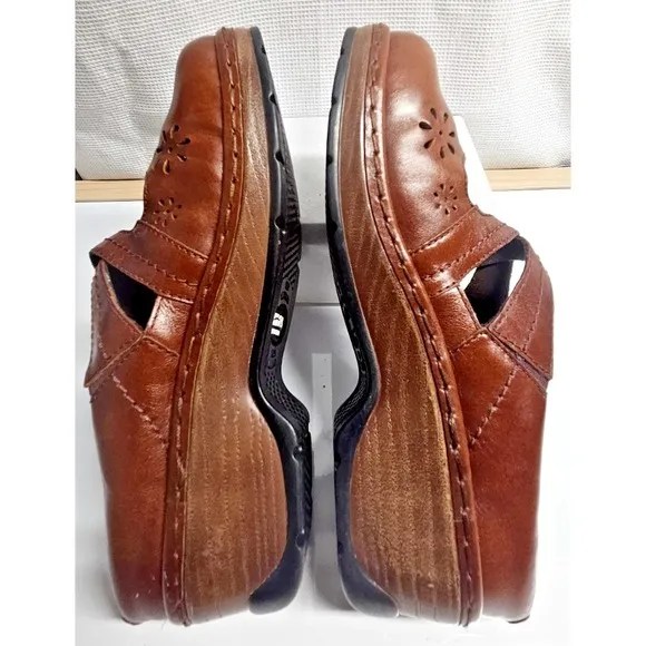 Klogs Footwear Carolina slip on clogs mule heels slip resistant leather upper 8M